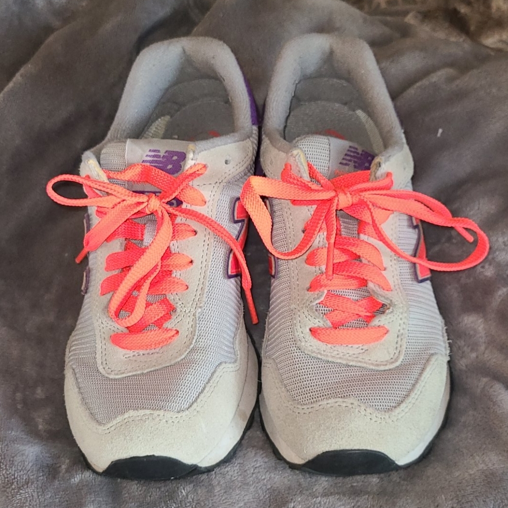 New Balance Womens 515 Classic Sneakers